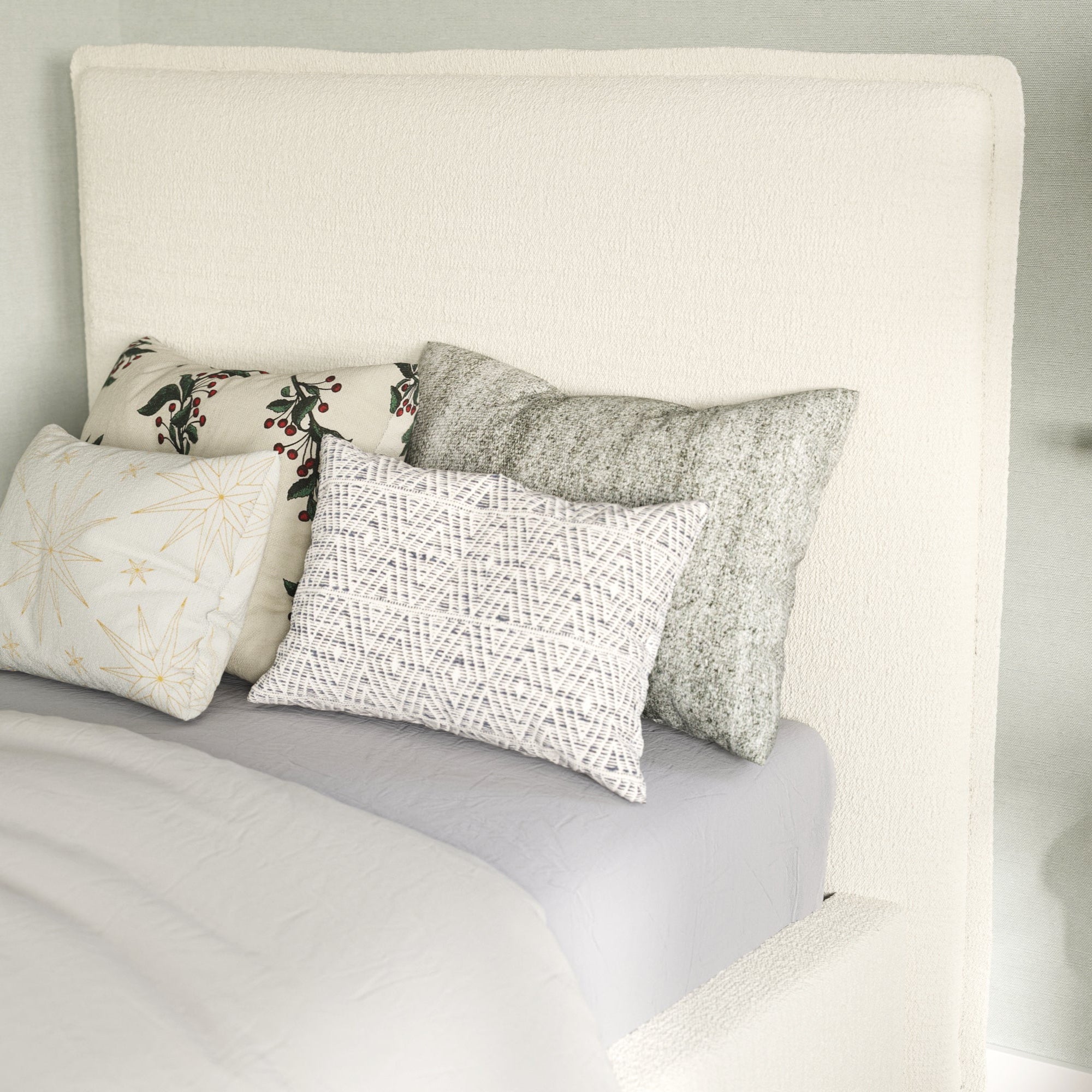 Lottie Boucle Flange Edge Bed