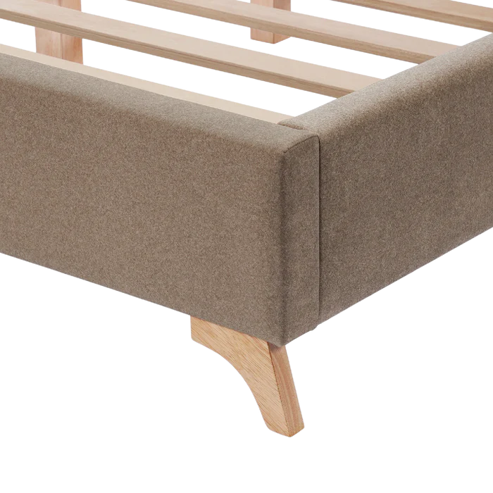 Lottie Boucle Flange Edge Bed